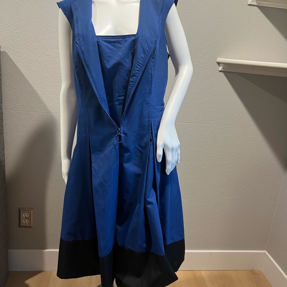 Akris Punto Blue and Black Midi Dress